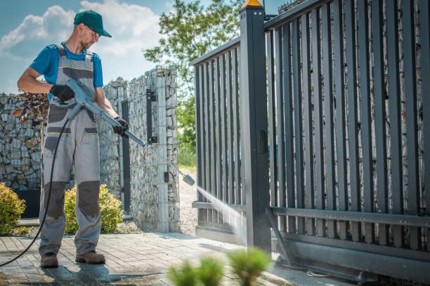 Best Pool Deck Cleaning  in Milan, NM